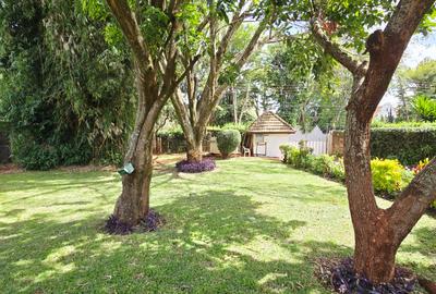 5 Bed House with En Suite in Runda - 4