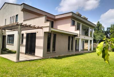 6 Bed Townhouse with En Suite in Lavington