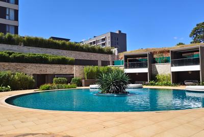 4 Bed Apartment with En Suite in Rosslyn