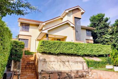 4 Bed Villa with En Suite at Kitisuru