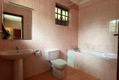 2 Bed House with En Suite in Kitisuru - 3
