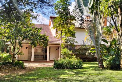 5 Bed House with En Suite in Kyuna