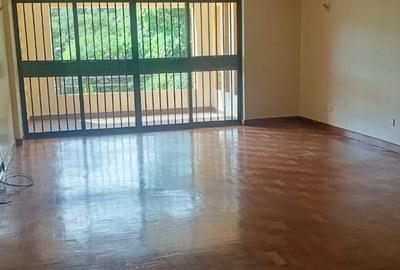3 Bed Apartment with En Suite in Kilimani - 2