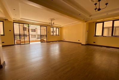 5 Bed Villa with En Suite in Lavington