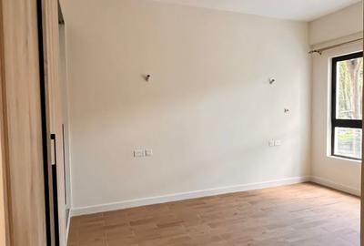 3 Bed Apartment with En Suite in Lavington