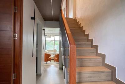 Serviced 2 Bed Apartment with En Suite in Kitisuru - 2