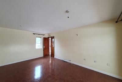 2 Bed Apartment with Parking at Parklands Rd - 2