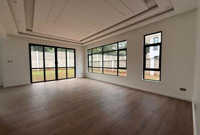 5 Bed Townhouse with En Suite in Lavington