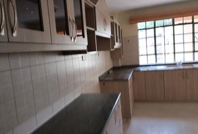 4 Bed Townhouse with En Suite in Lavington - 3