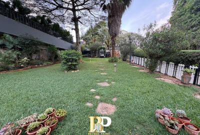 4 Bed Townhouse with En Suite in Riverside - 3