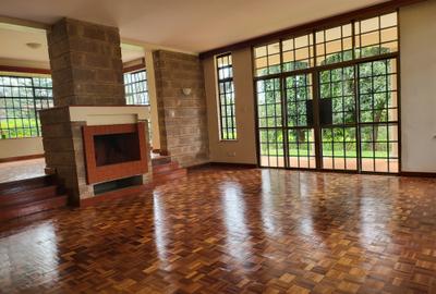 5 Bed Townhouse with En Suite in Rosslyn - 4