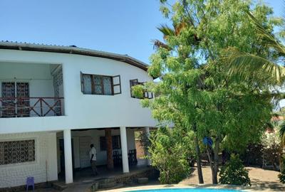 3 Bed House with En Suite in Diani