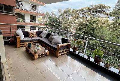 4 Bed Apartment with En Suite in Westlands Area