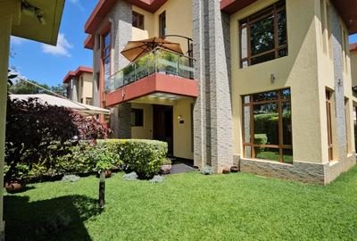 5 Bed House with En Suite in Lavington