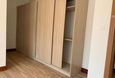 3 Bed Apartment with En Suite in Parklands