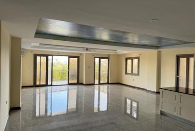 3 Bed Apartment with En Suite in Nyali Area