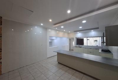 4 Bed House with En Suite in Muthaiga