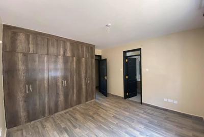3 Bed Apartment with En Suite in Kinoo