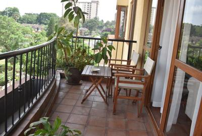 3 Bed Apartment with En Suite in Upper Hill