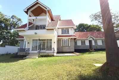 5 Bed House with En Suite at Mimosa - 3