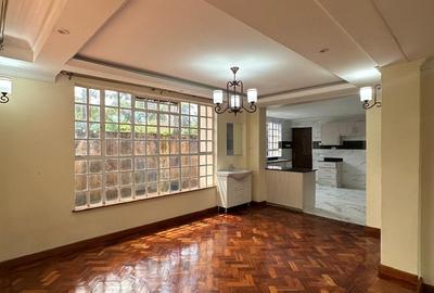 5 Bed Townhouse with En Suite in Lavington