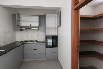 3 Bed Apartment with En Suite in Westlands Area - 3