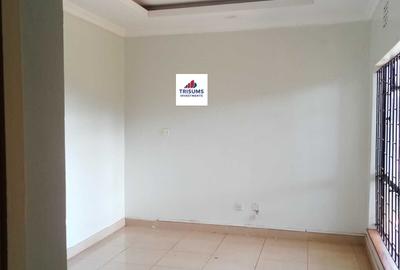 7 Bed House with En Suite in Kyuna - 3