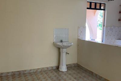 3 Bed House with Garden at Matangi