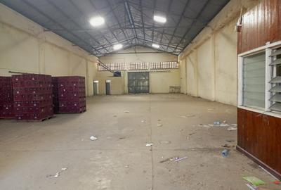 8,000 m² Warehouse with Parking at Ganjoni - 4