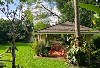 4 Bed House with En Suite in Spring Valley - 3