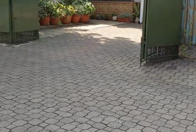 5 Bed Villa with En Suite in Lavington - 2