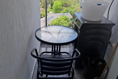 Serviced 1 Bed Apartment with Gym in Riverside