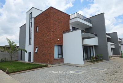 4 Bed Townhouse with Swimming Pool in Langata