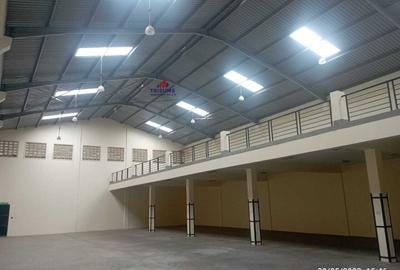 11,100 ft² Warehouse with Fibre Internet in Mombasa Road