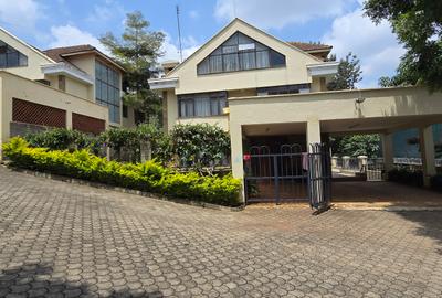 5 Bed Townhouse with En Suite at Lavington Green - 4