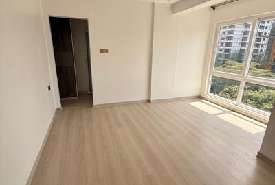 1 Bed Apartment with En Suite at Sports Road - 4