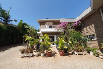 2 Bed House with En Suite at Muthaiga - 2