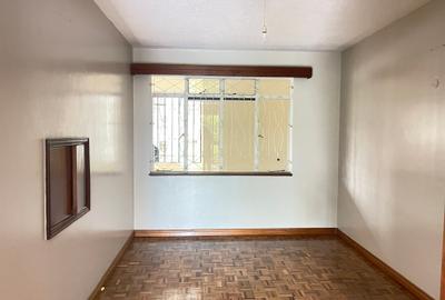 3 Bed Apartment with En Suite in Kileleshwa
