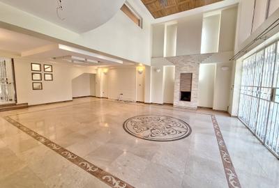 5 Bed Townhouse with En Suite at Lavington Green - 4