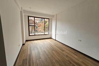 3 Bed Apartment with En Suite in Spring Valley - 4