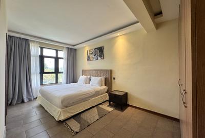 Serviced 2 Bed Apartment with En Suite in Spring Valley - 3