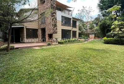4 Bed Townhouse with En Suite at Lavington Green