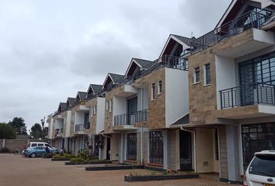 4 Bed Townhouse with En Suite in Gikambura