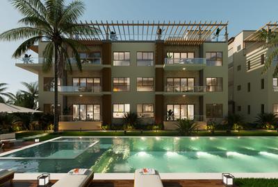 1 Bed Apartment with En Suite at 420 Steps From The Beach