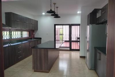 4 Bed Townhouse with Swimming Pool at Runda Close To Un Headquarters In Gigiri