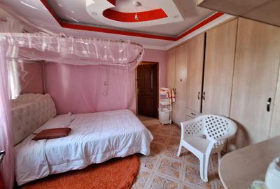 4 Bed House with En Suite at Joska