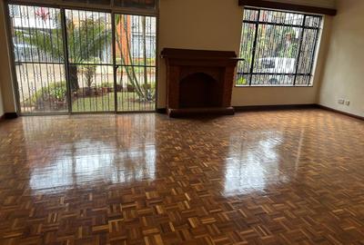 5 Bed Townhouse with En Suite in Westlands Area