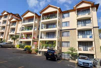 3 Bed Apartment with En Suite at Hundreds Streets