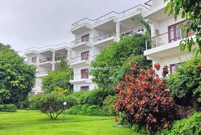 Serviced 3 Bed Apartment with En Suite at Cement Road