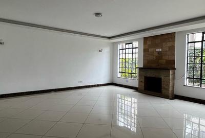 4 Bed Townhouse with En Suite in Kitisuru